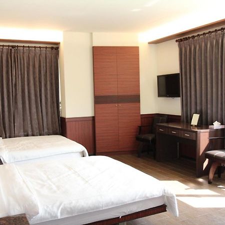 Lu Fang View Bed & Breakfast Donggang Exterior photo